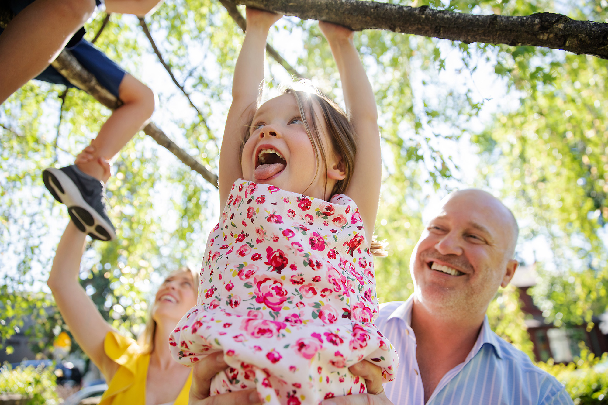 Fun Family portrait by Calgary lifestyle photographer, Dana Pugh