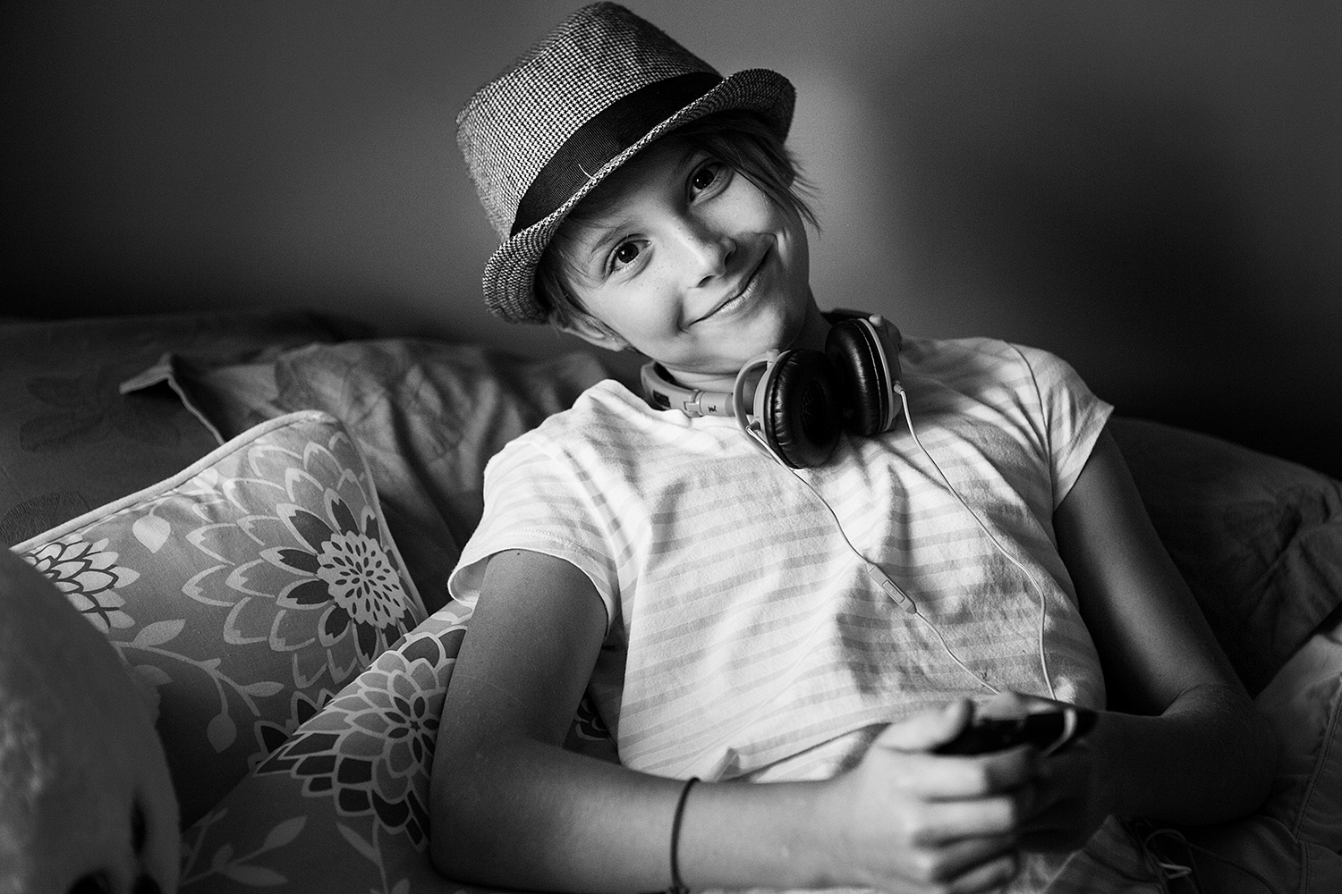 Teen girl with headphones